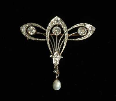 1003 · DIAMOND BROOCH