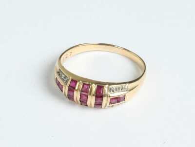 1042 · GOLD RING