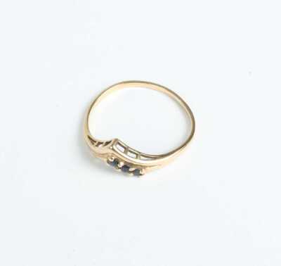 1041 · GOLD RING