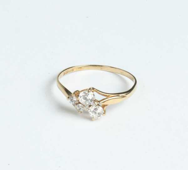 GOLD RING