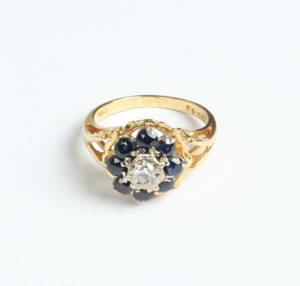 GOLD RING