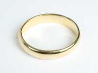 GOLD BRACELET