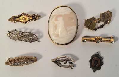 1090 · JEWELLERY