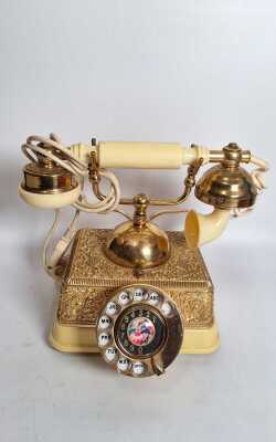 Retro Phone