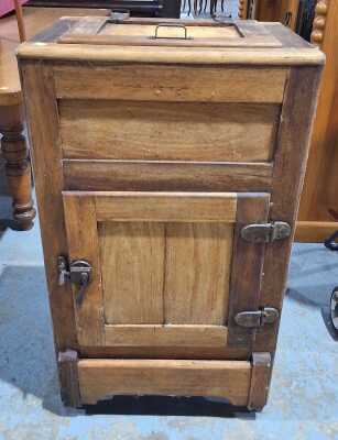 Vintage Icebox