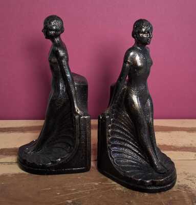 BOOKENDS