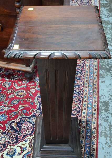 PEDESTAL