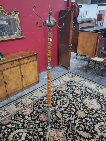 HAT STAND