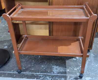 10 · TRAY MOBILE