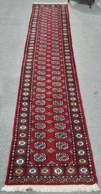 113 · PERSIAN HALL RUNNER