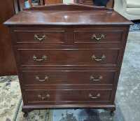 CHEST OF DRAWERS