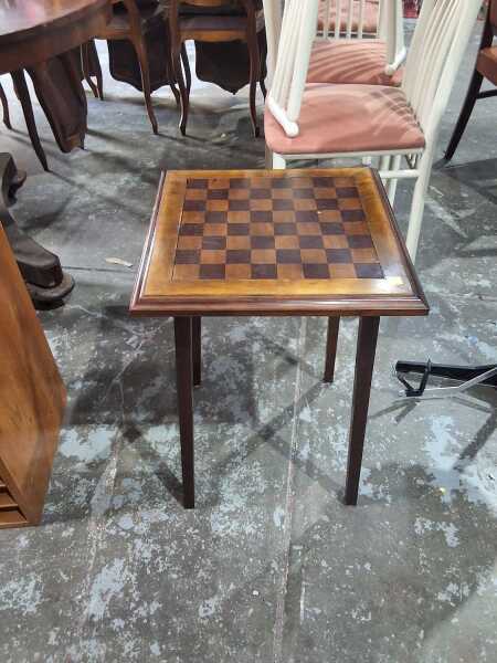 CHESS TABLE