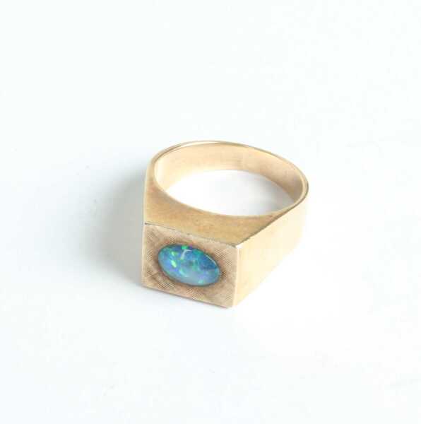 GOLD RING