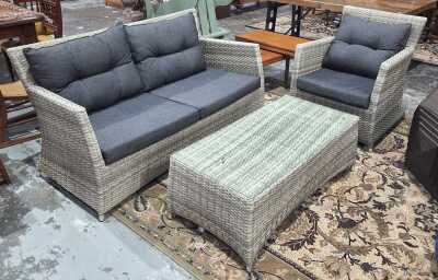 Outdoor Setting