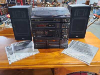 Akai Stereo