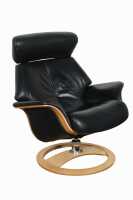 PAIR OF NORDIC 99 RECLINER CHAIRS & FOOT STOOLS - 2