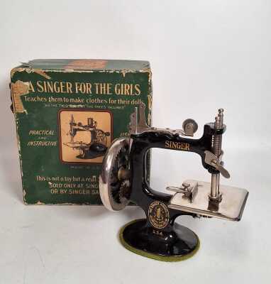 CHILDRENS SINGER
