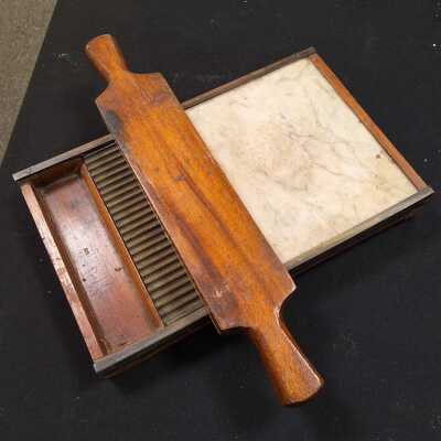 Pill Roller