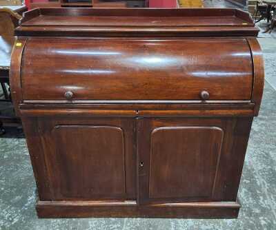 Roll Top Desk