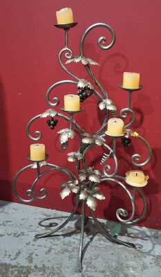 153 · CANDELABRUM