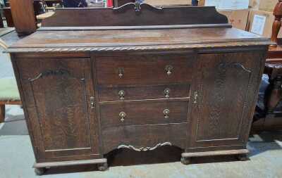 Sideboard