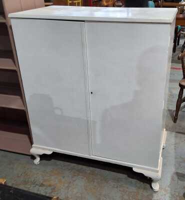 Bedroom Cabinet
