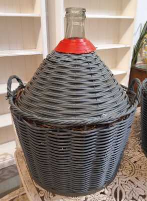 193 · CARBOY