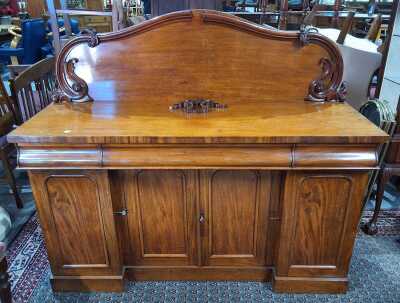 58 · SIDEBOARD