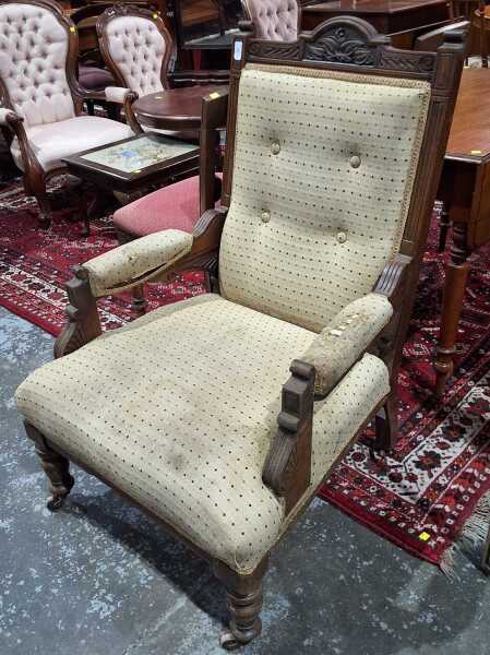 ARM CHAIR