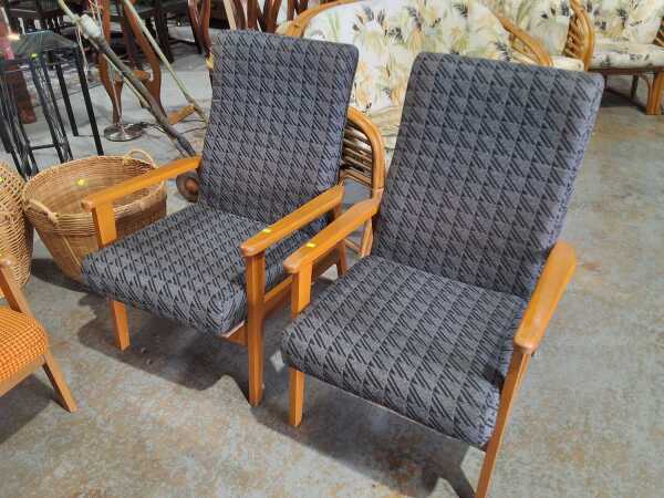 TV CHAIRS