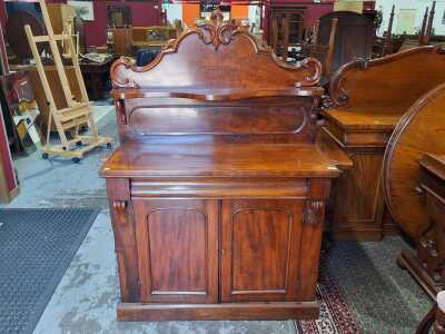 69 · CHIFFONIER