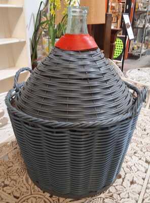 423 · CARBOY