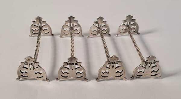 KNIFE RESTS