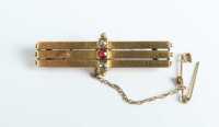 GOLD BROOCH