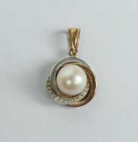 PEARL PENDANT