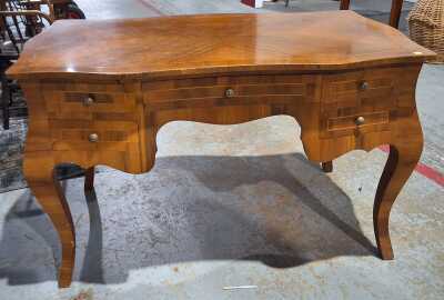 French Style Kneehole Desk
