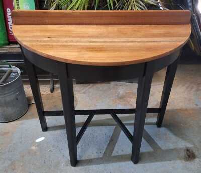 Hall Console