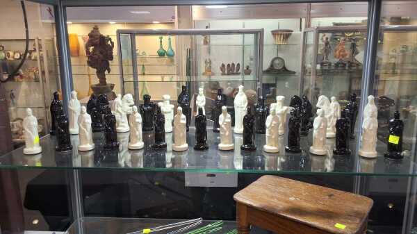 CHESS PIECES