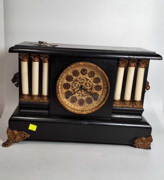 MANTEL CLOCK
