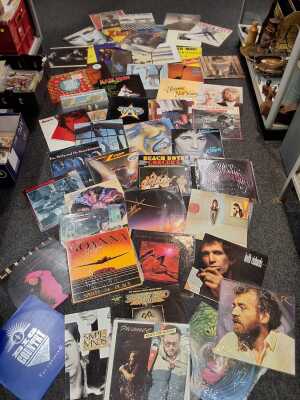 1236 · VINYL RECORDS