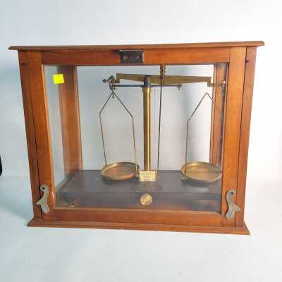 Scientific Scales