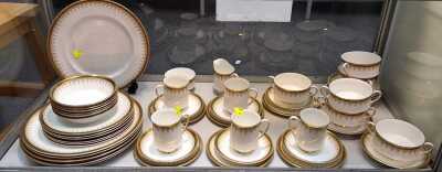 DINNERWARE