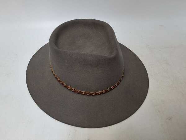 AKUBRA
