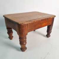 MINIATURE TABLE