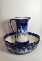 ROYAL DOULTON