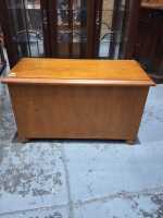 BLANKET BOX