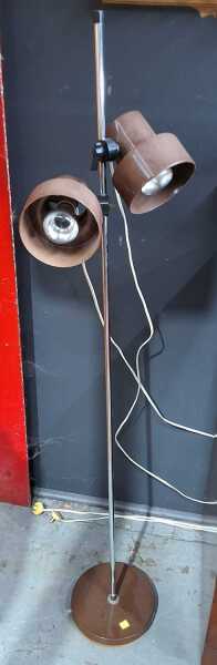 STANDARD LAMP