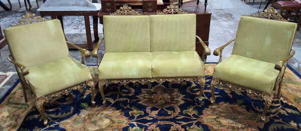ITALIANATE LOUNGE SUITE