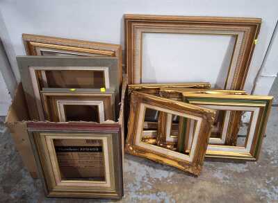 PICTURE FRAMES