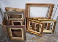 PICTURE FRAMES